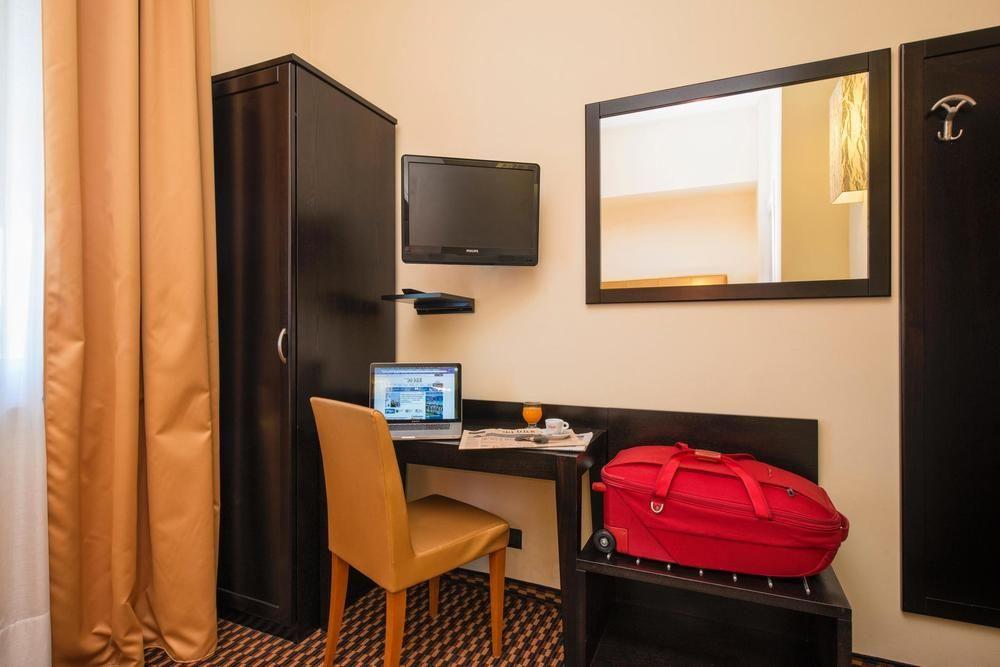 Best Western Hotel Corsi Torrimpietra Ngoại thất bức ảnh