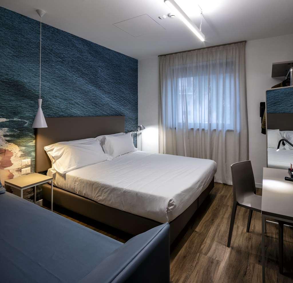 Best Western Hotel Corsi Torrimpietra Phòng bức ảnh