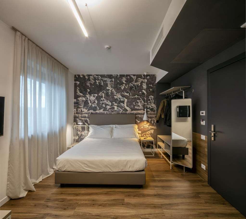 Best Western Hotel Corsi Torrimpietra Phòng bức ảnh