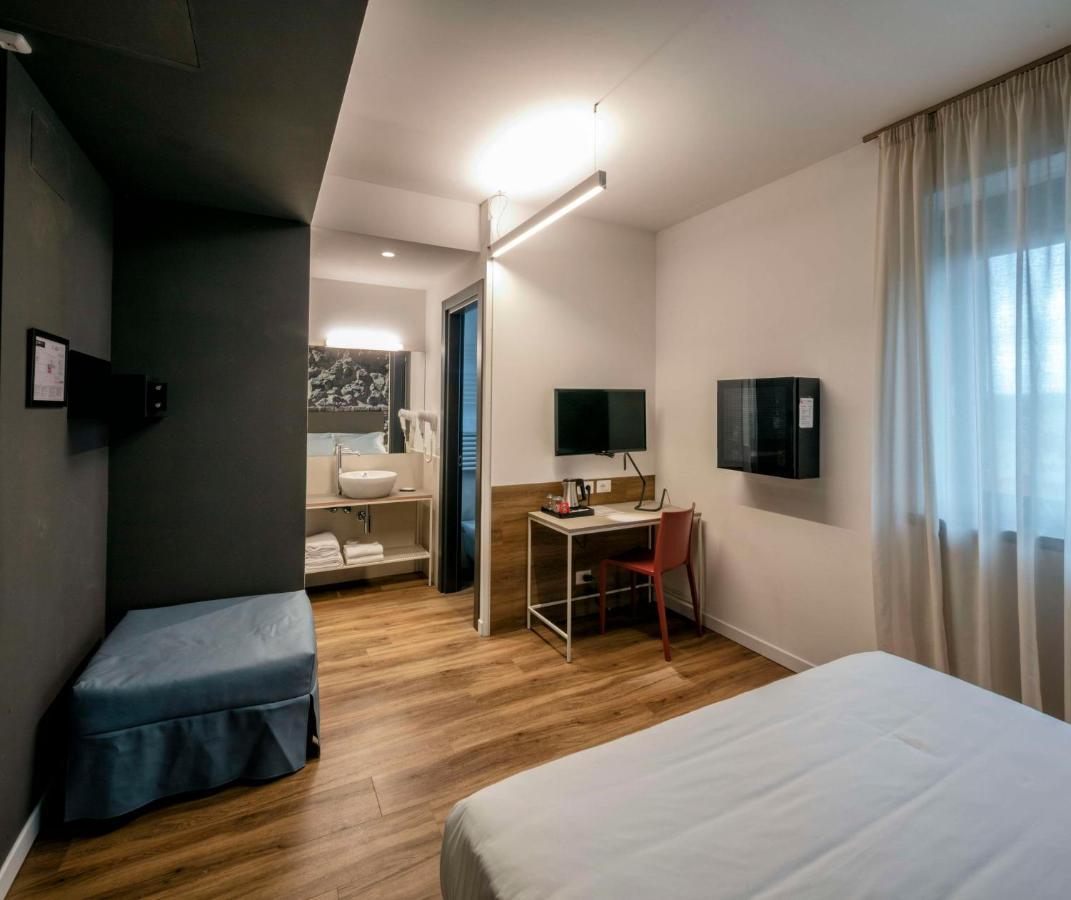 Best Western Hotel Corsi Torrimpietra Ngoại thất bức ảnh